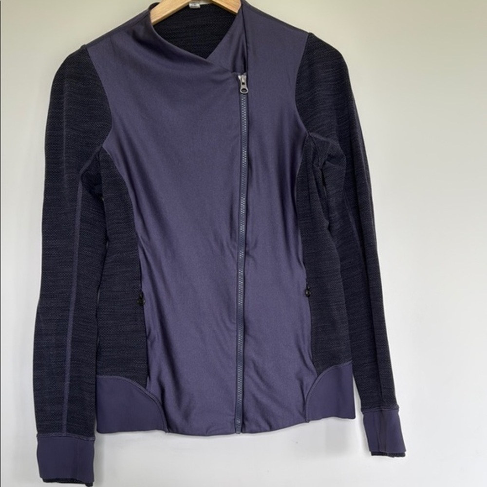 Lululemon Women's Purple Jacket